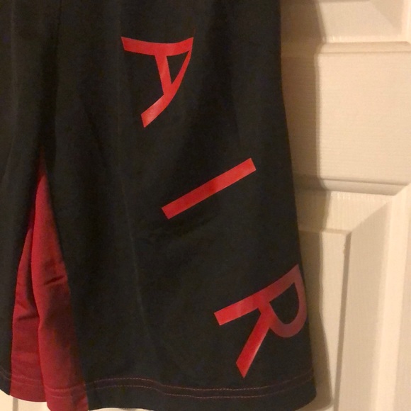 NIKE men’s standard fit DRI FIT Air Jordan’s NWT - Picture 5 of 6